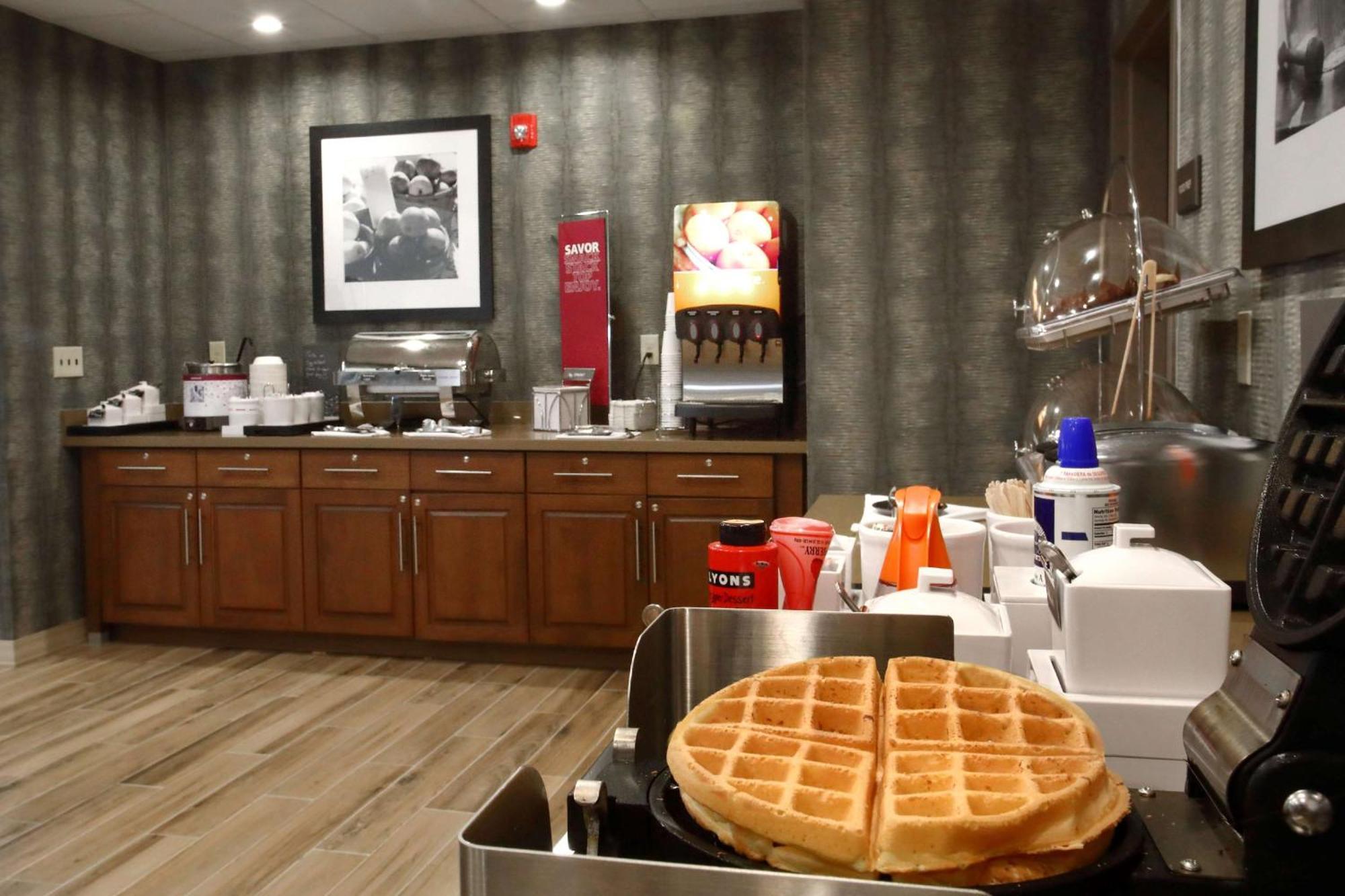 Hampton Inn&Suites By Hilton Baltimore/Aberdeen, Md Buitenkant foto